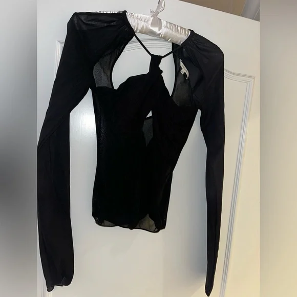 Nensi Dojaka top perfect condition worn once. Size XXS/XS
